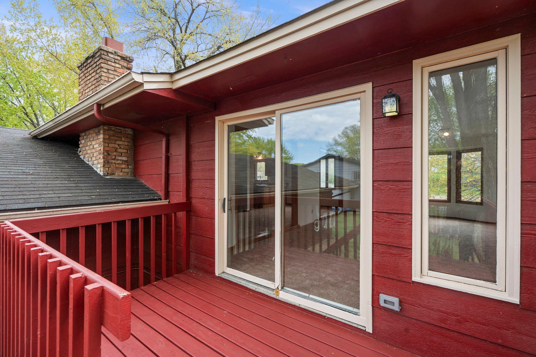 70-web-or-mls-722 Parkview Ln N-141.jpg