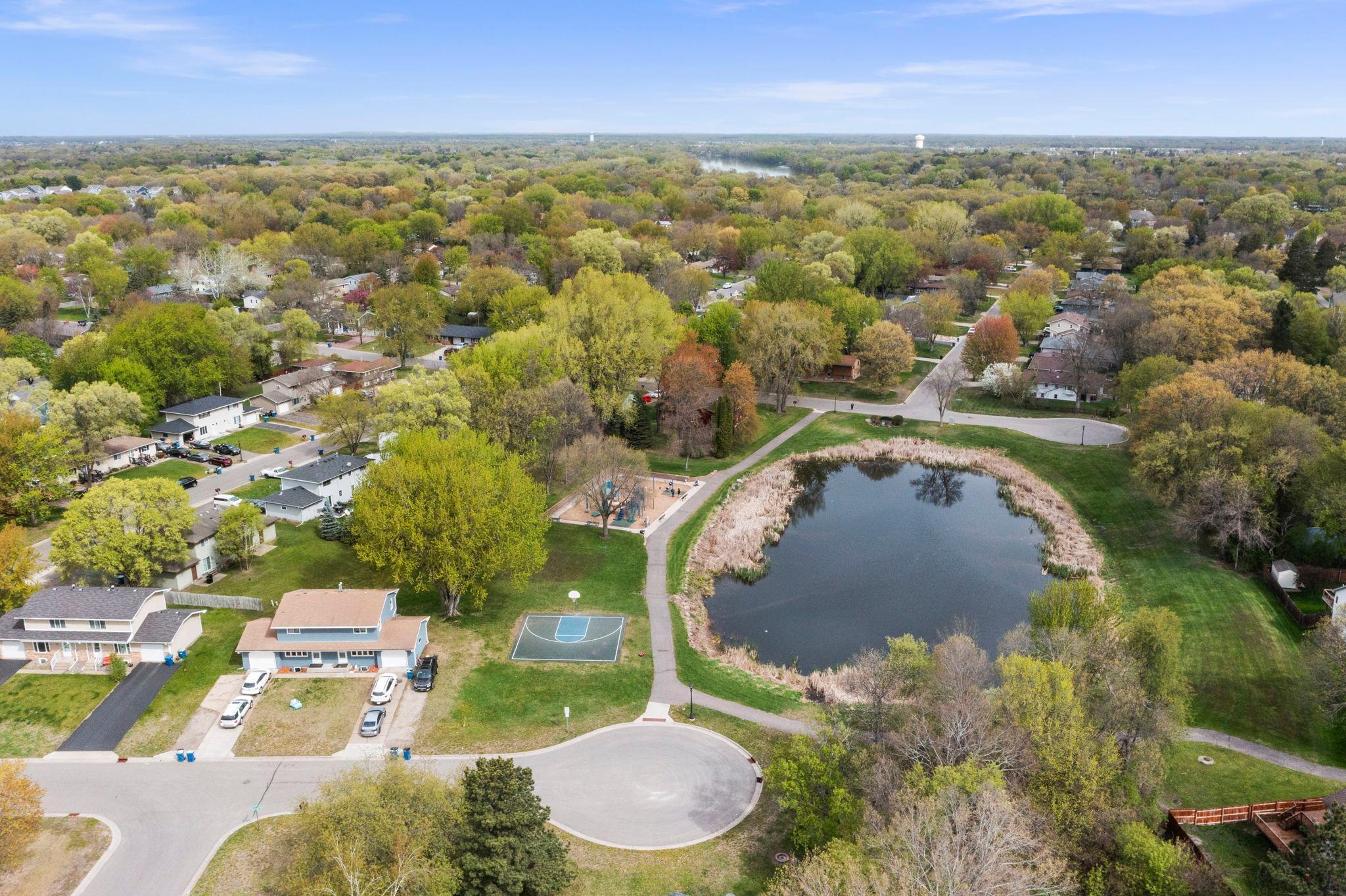 86-web-or-mls-722 Parkview Ln N-43.jpg