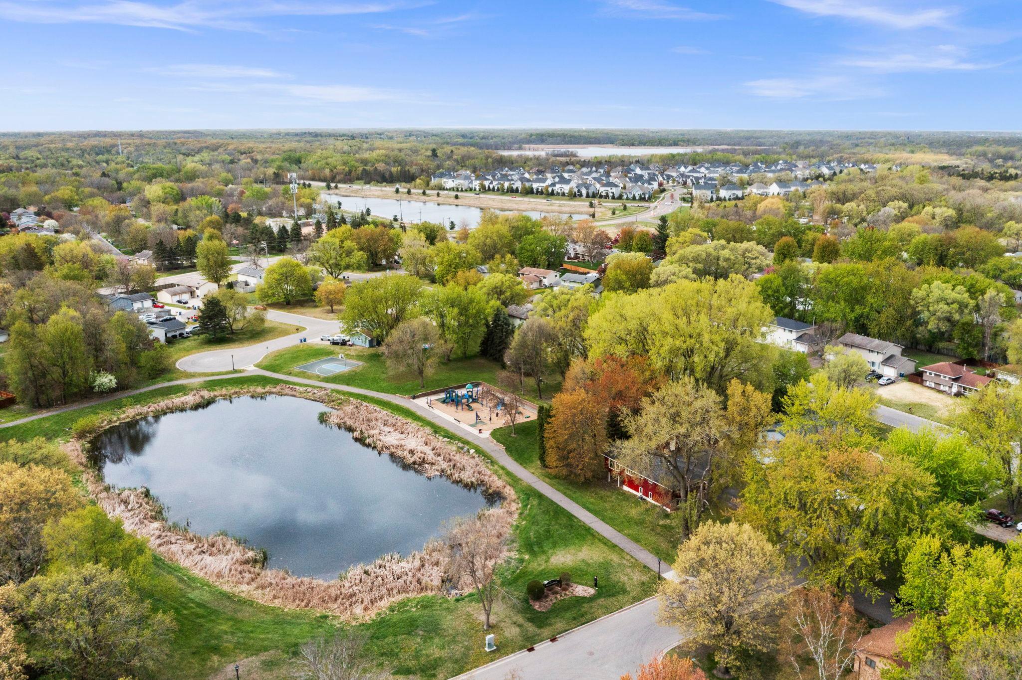 83-web-or-mls-722 Parkview Ln N-34.jpg