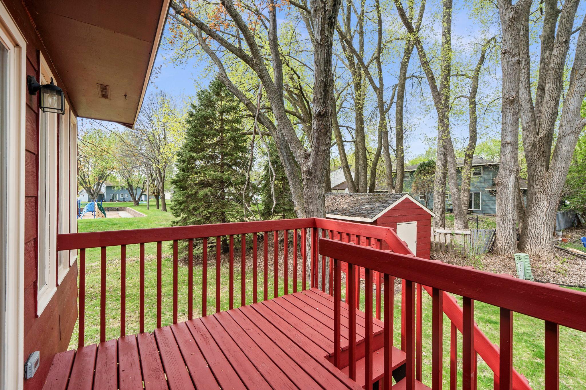 71-web-or-mls-722 Parkview Ln N-146.jpg