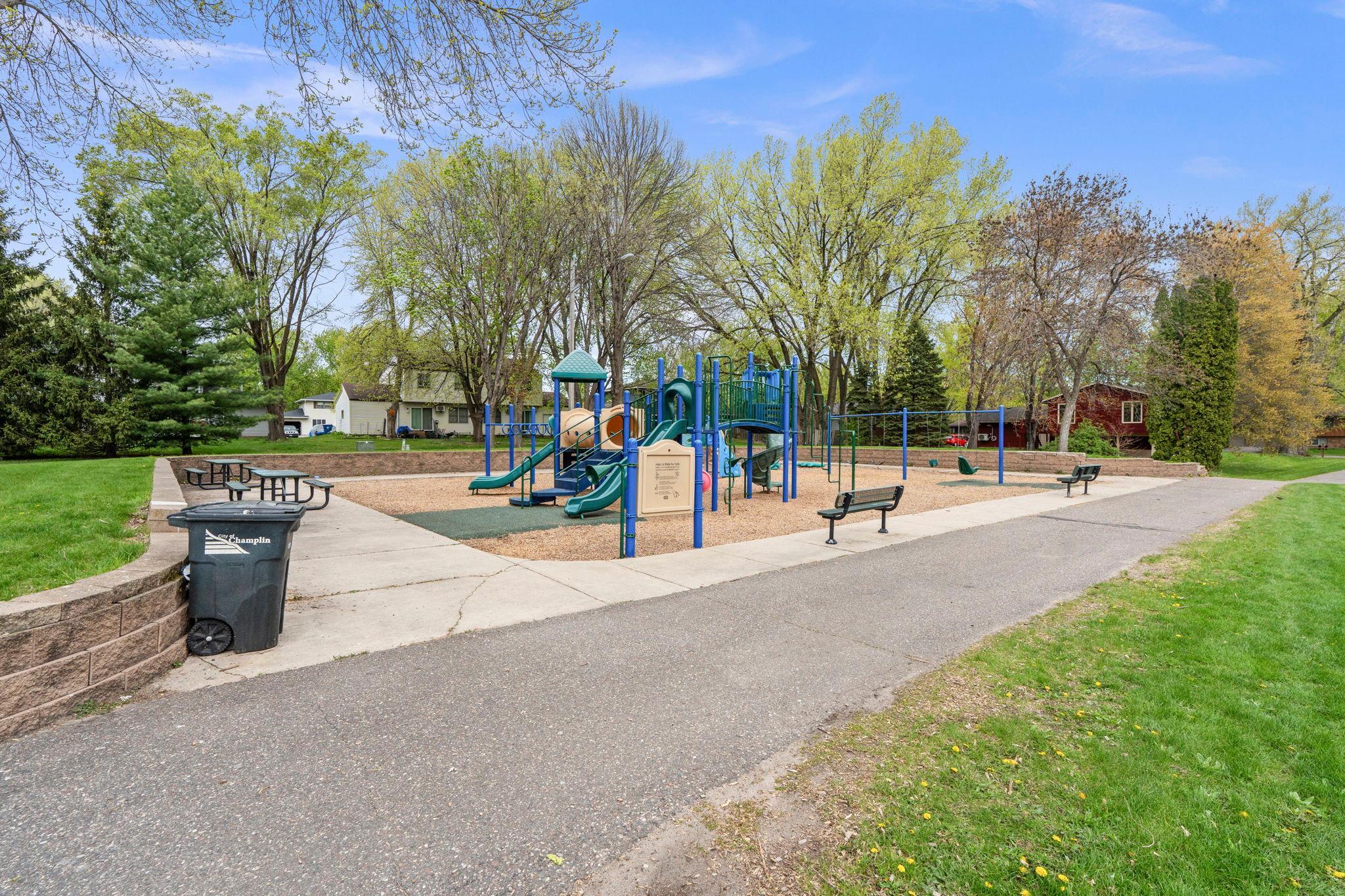 88-web-or-mls-722 Parkview Ln N-101.jpg