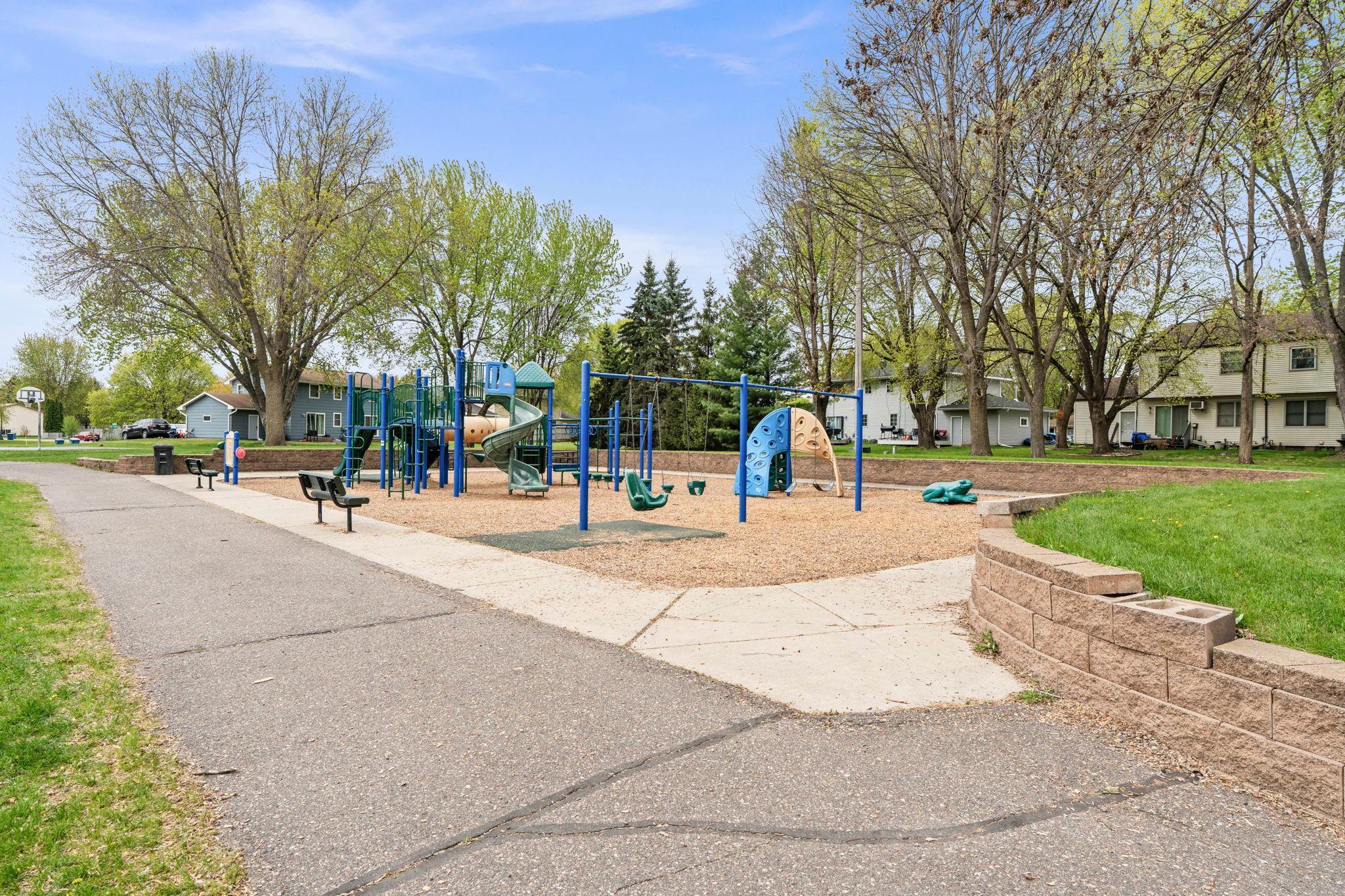 87-web-or-mls-722 Parkview Ln N-96.jpg