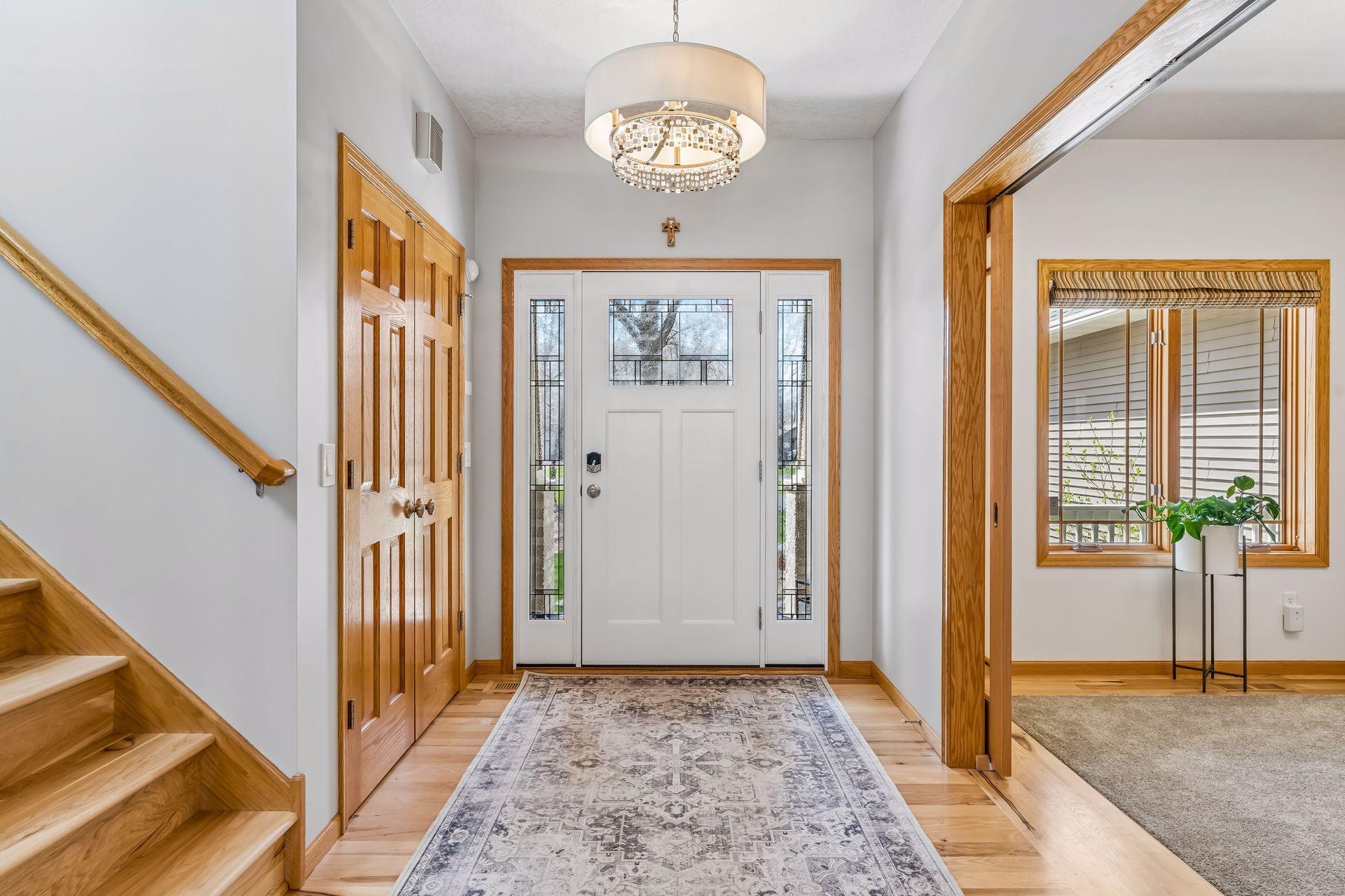 Large front foyer entry welcomes your friends and family.