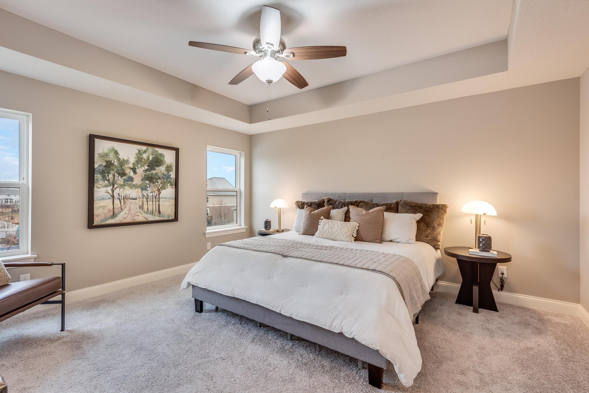 Large owner's suite with tray ceiling and private, full bathroom