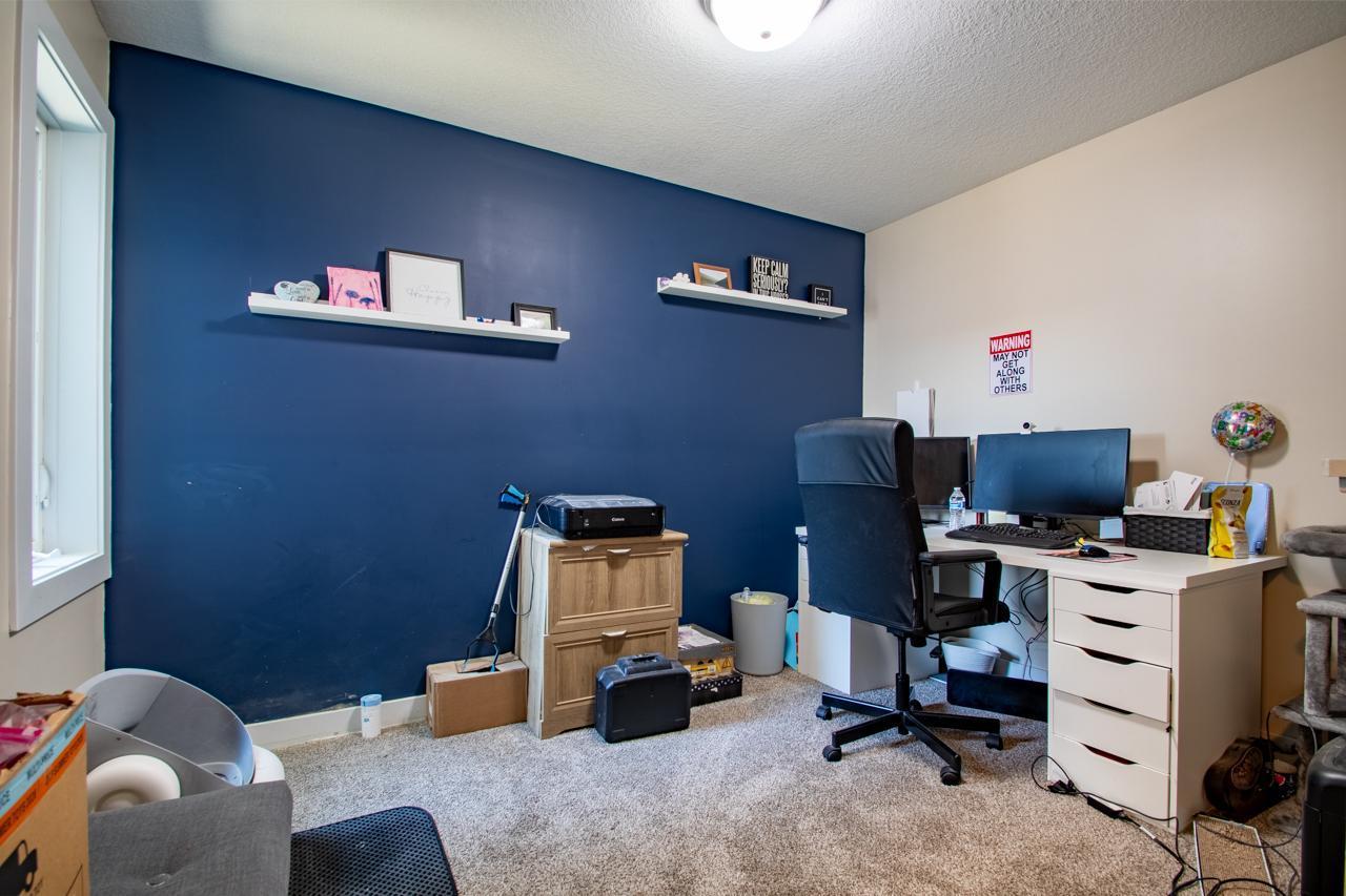 Upper Level Loft Area