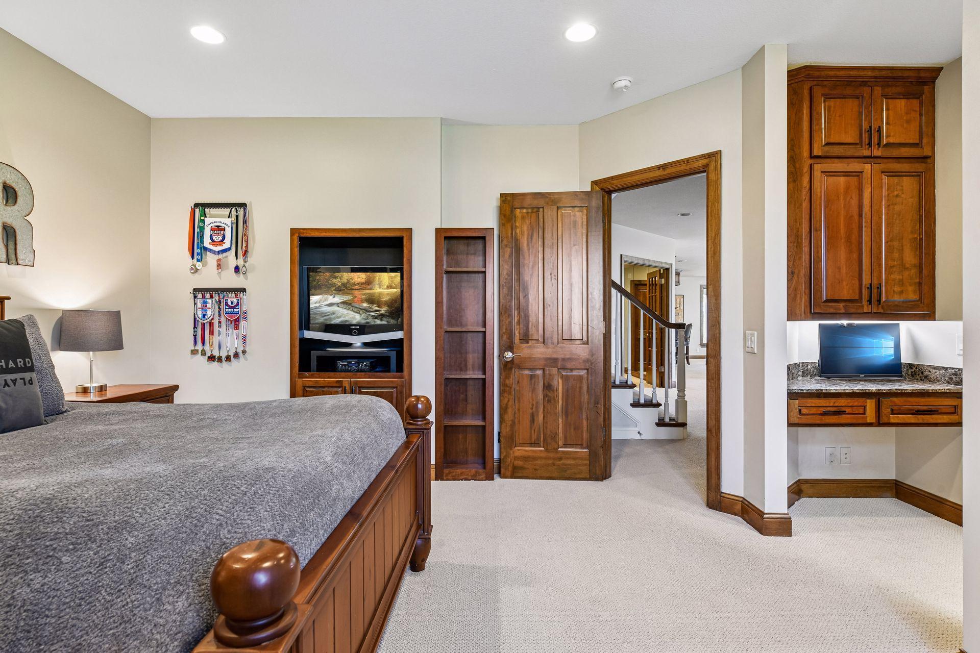 6985 Oak Ridge Road - Spacecrafting - 0084.jpg