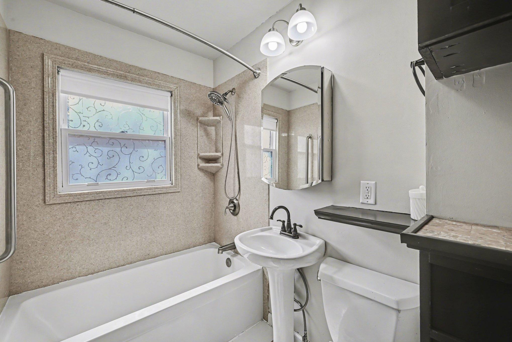 Main floor full bath