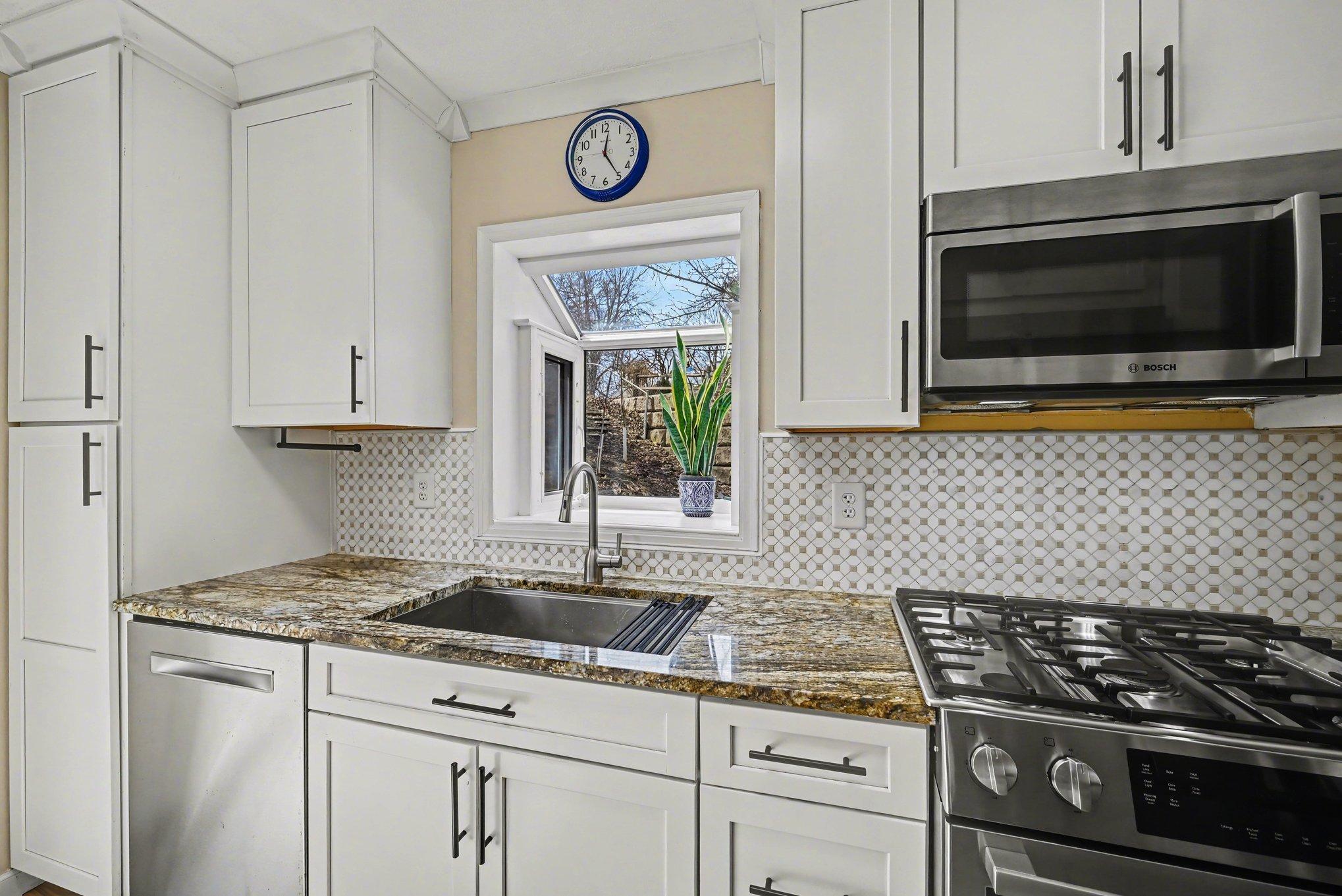 The chef will be happy with the gas range