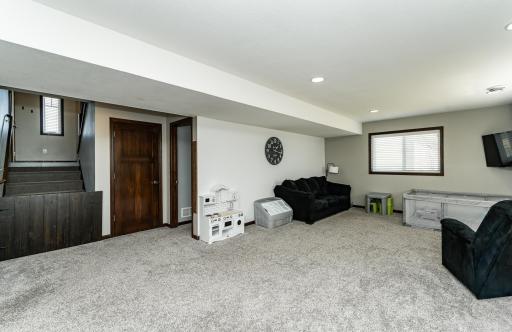 561 Verwood Lane NE, Byron, MN 55920