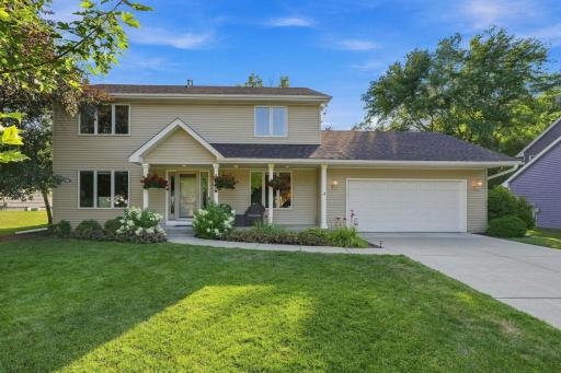 Front of the house: New roof & siding in 2022