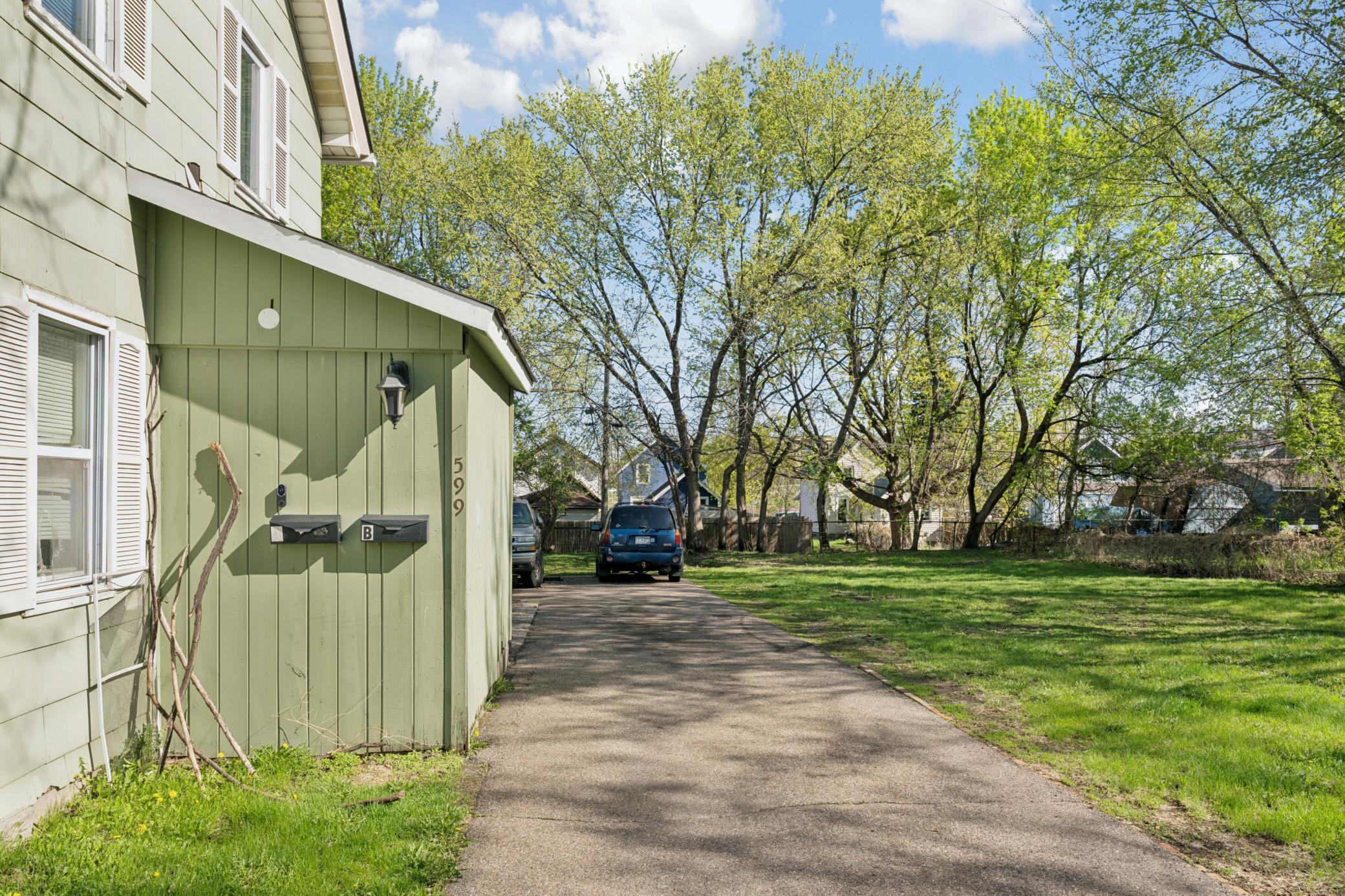 599 Reaney Ave