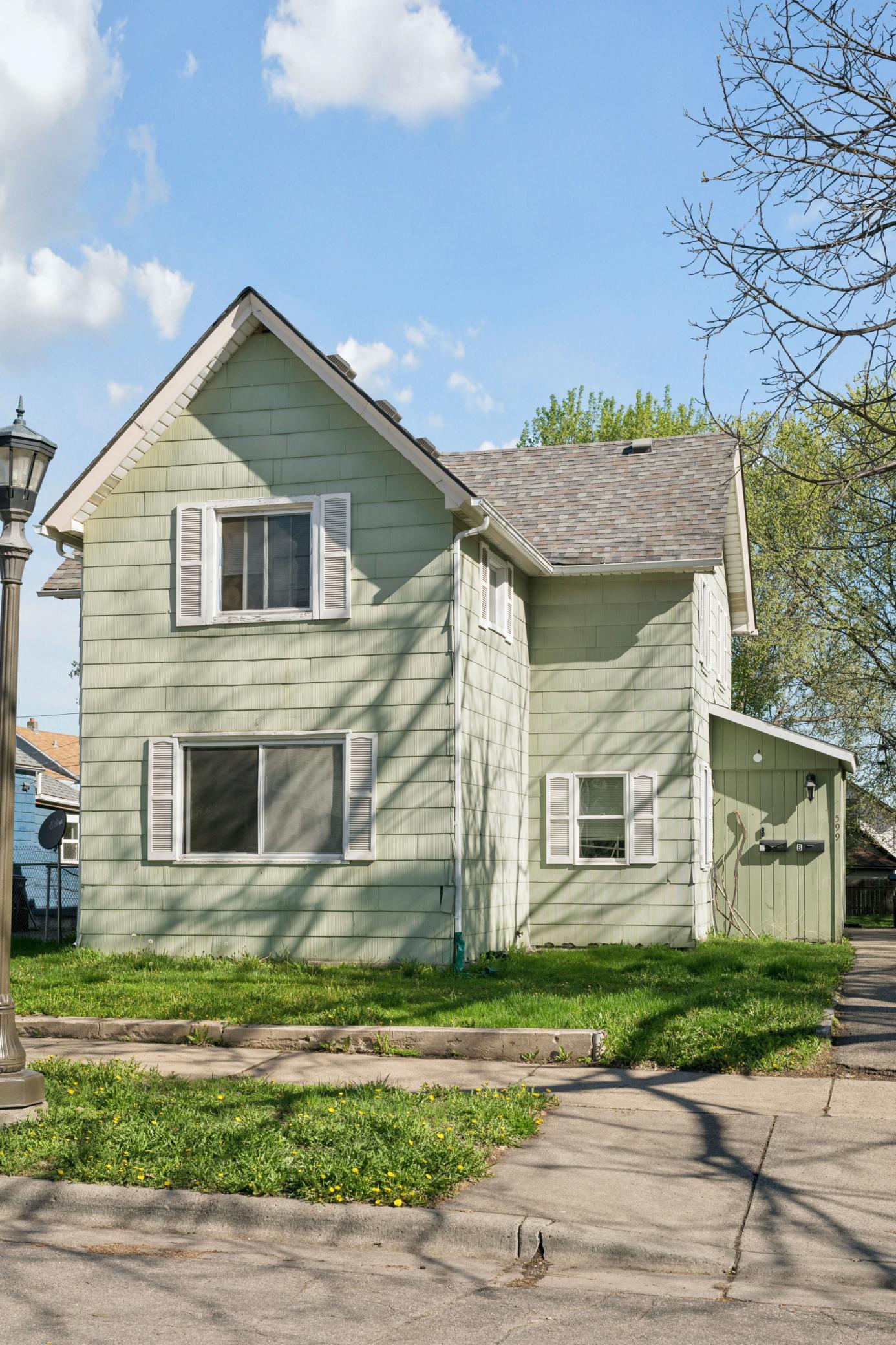 599 Reaney Ave