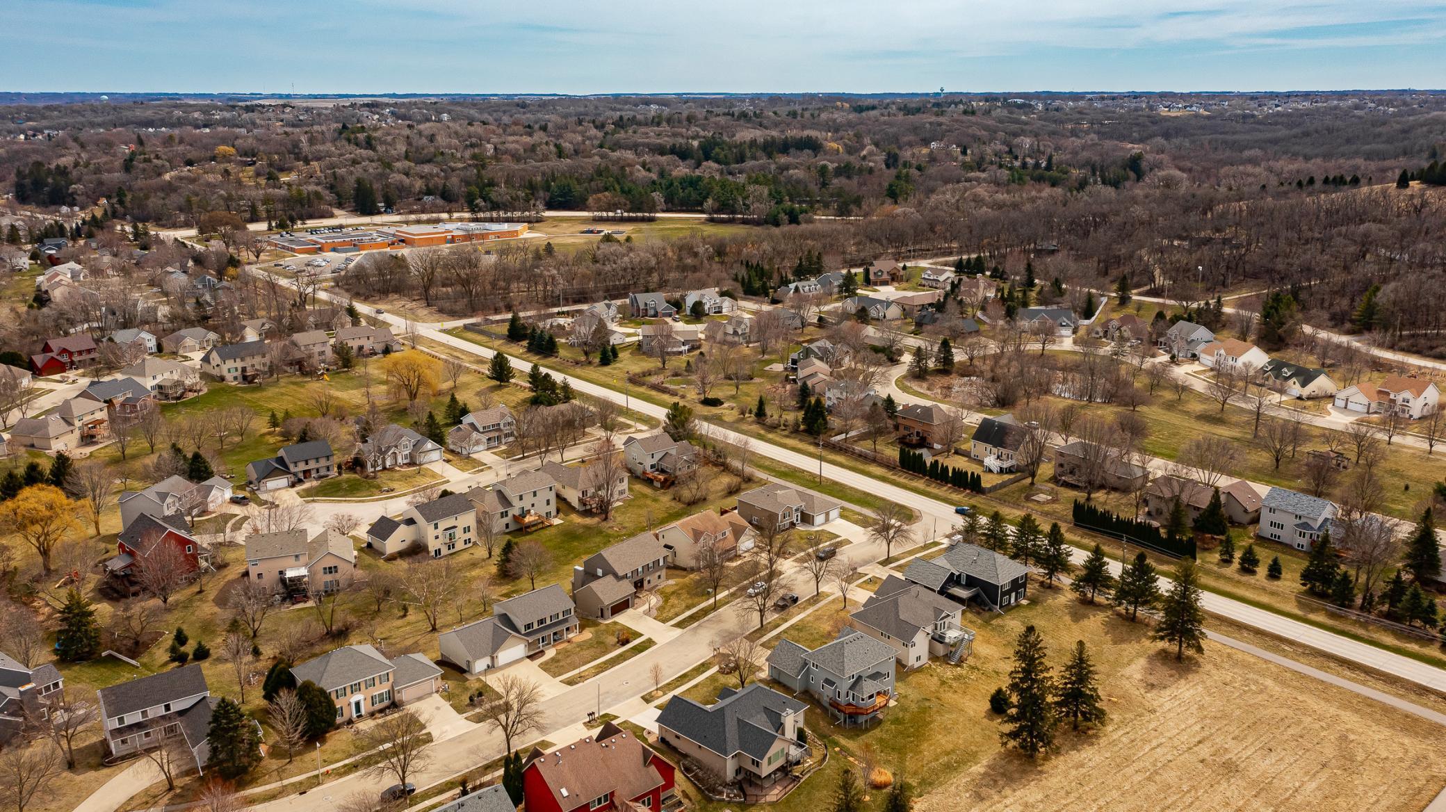 Walking distance to Bamber School.