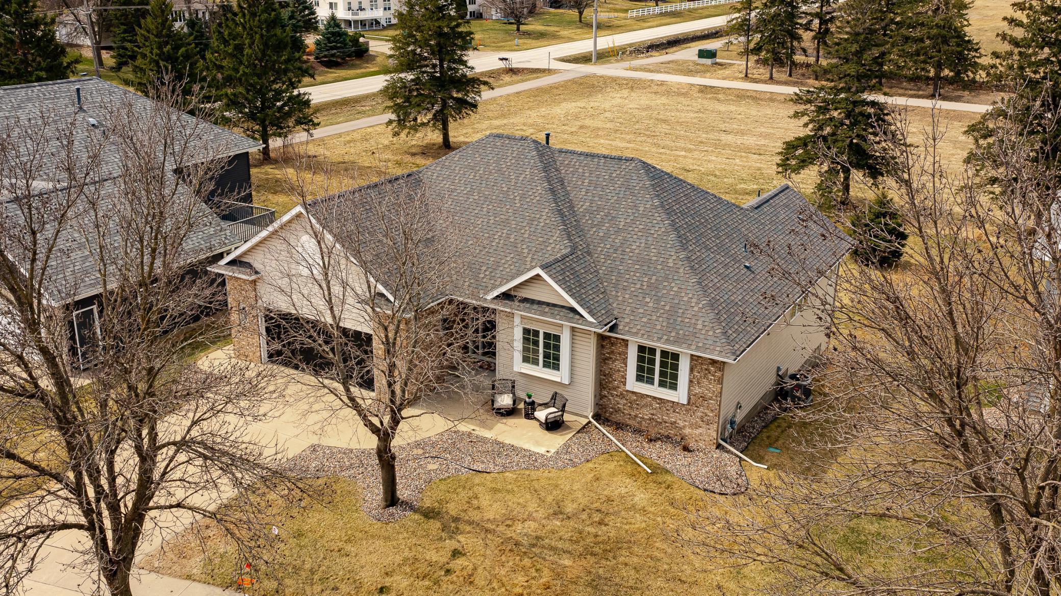 Welcome Home! Amazing property in a prime SW location!