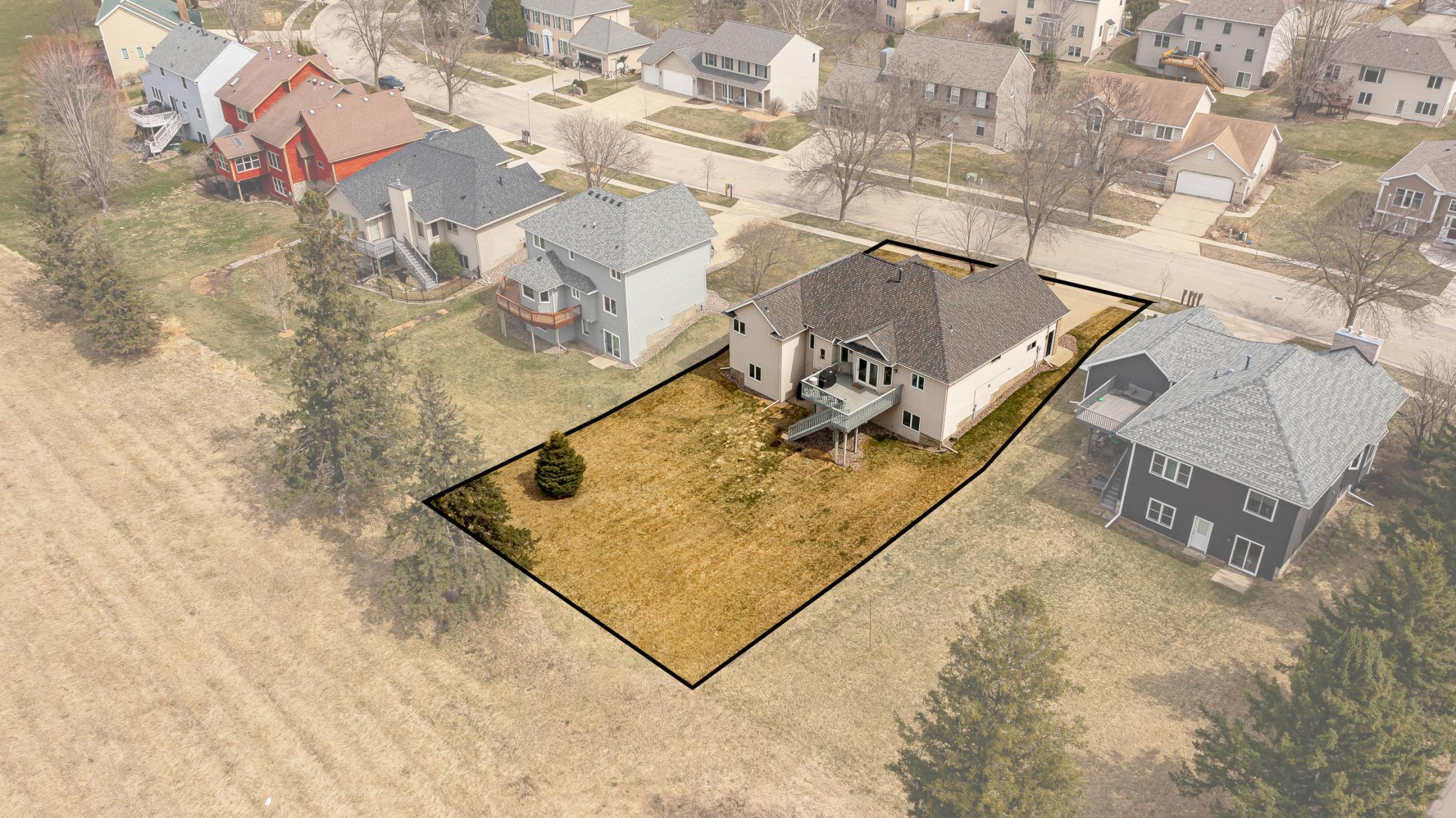 Nice flat private lot.