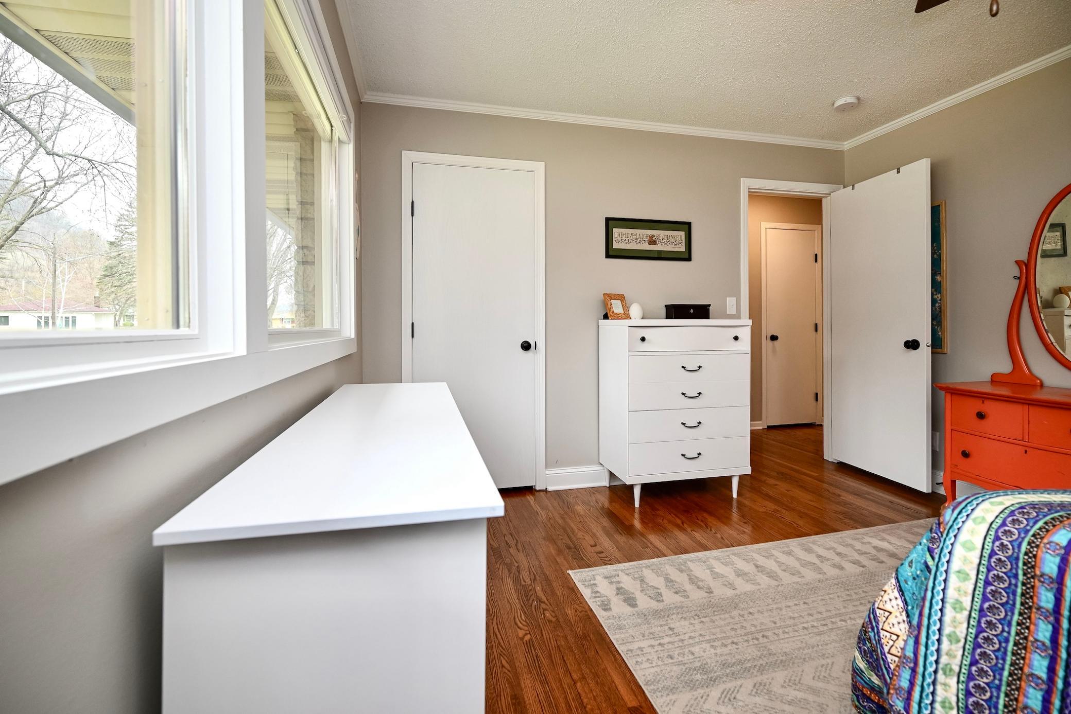 12 Primary Bedroom II.jpg