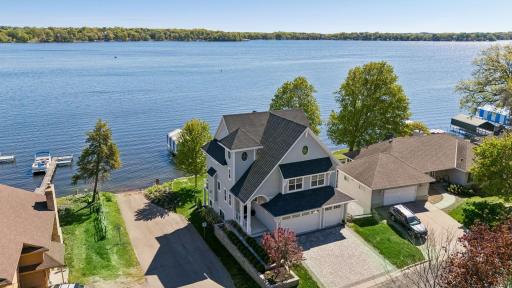 1748 Shorewood Lane, Mound, MN 55364