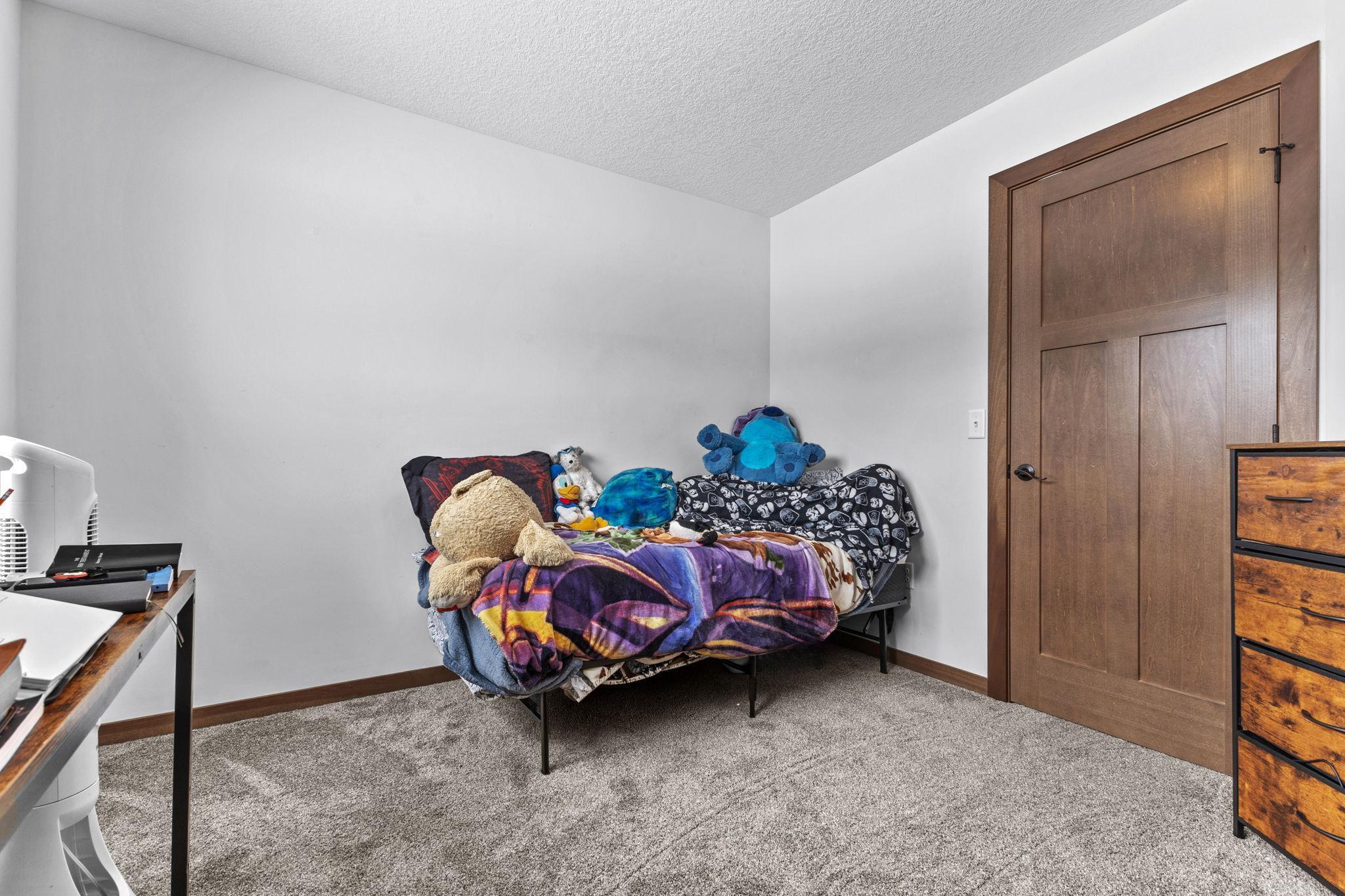 2nd bedroom with walk in closet