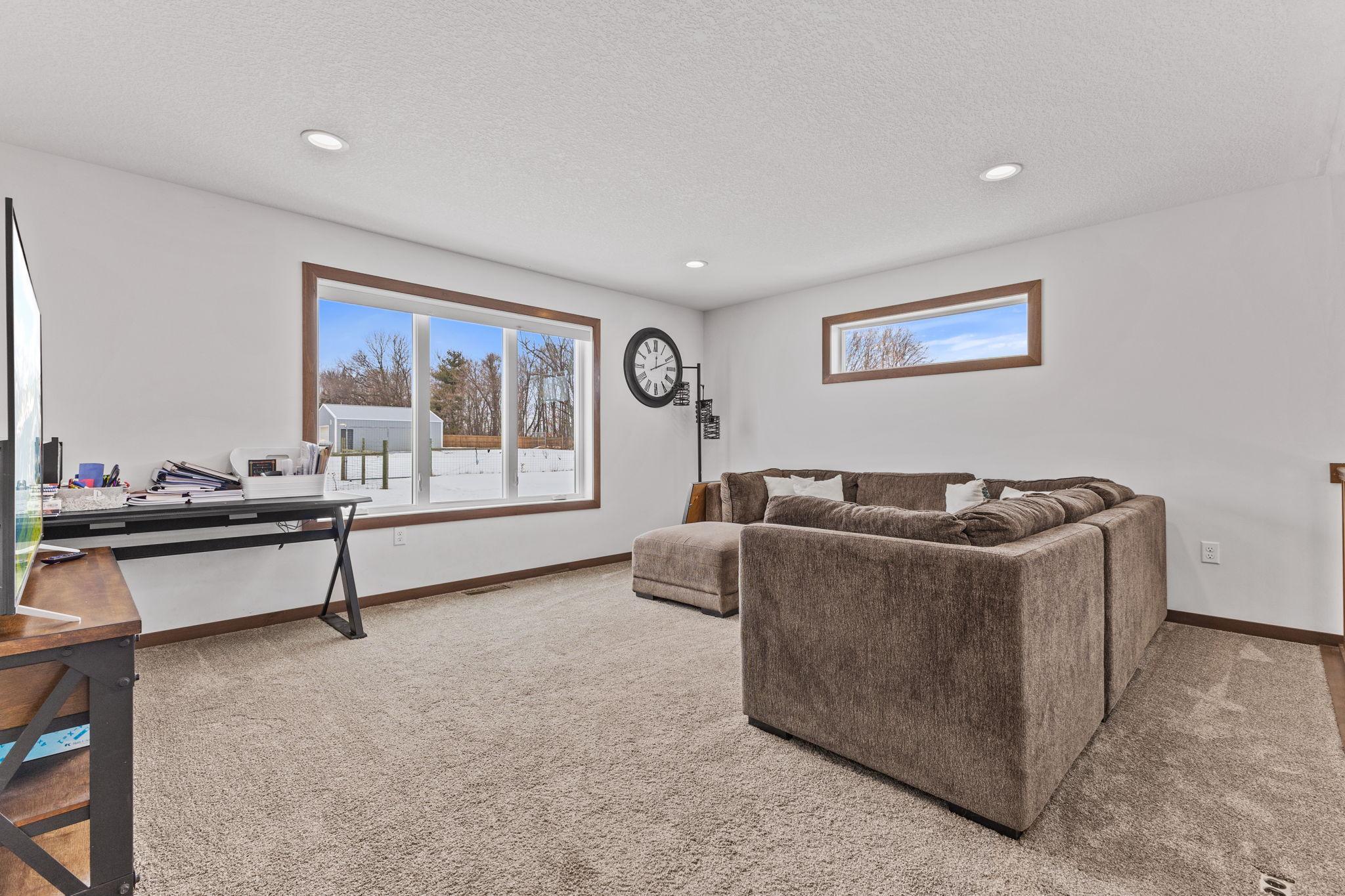 Huge living room to relax and watch the wildlife