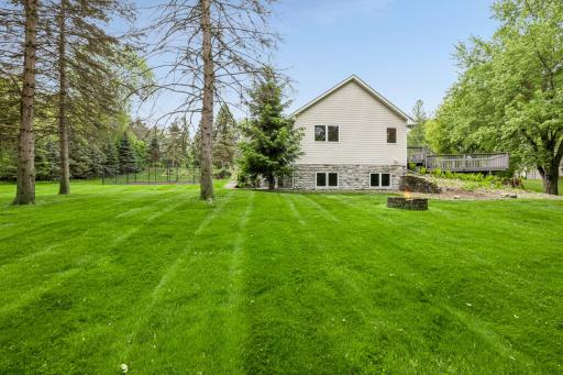 719 Spring Creek Circle, Mendota Heights, MN 55118