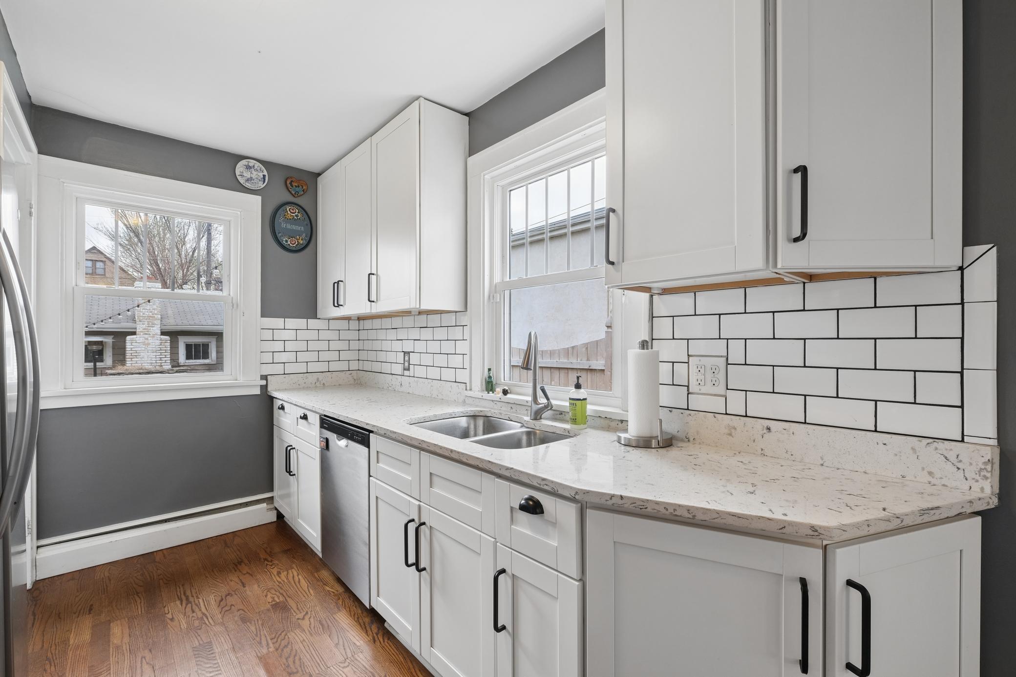Beautifully updated kitchen
