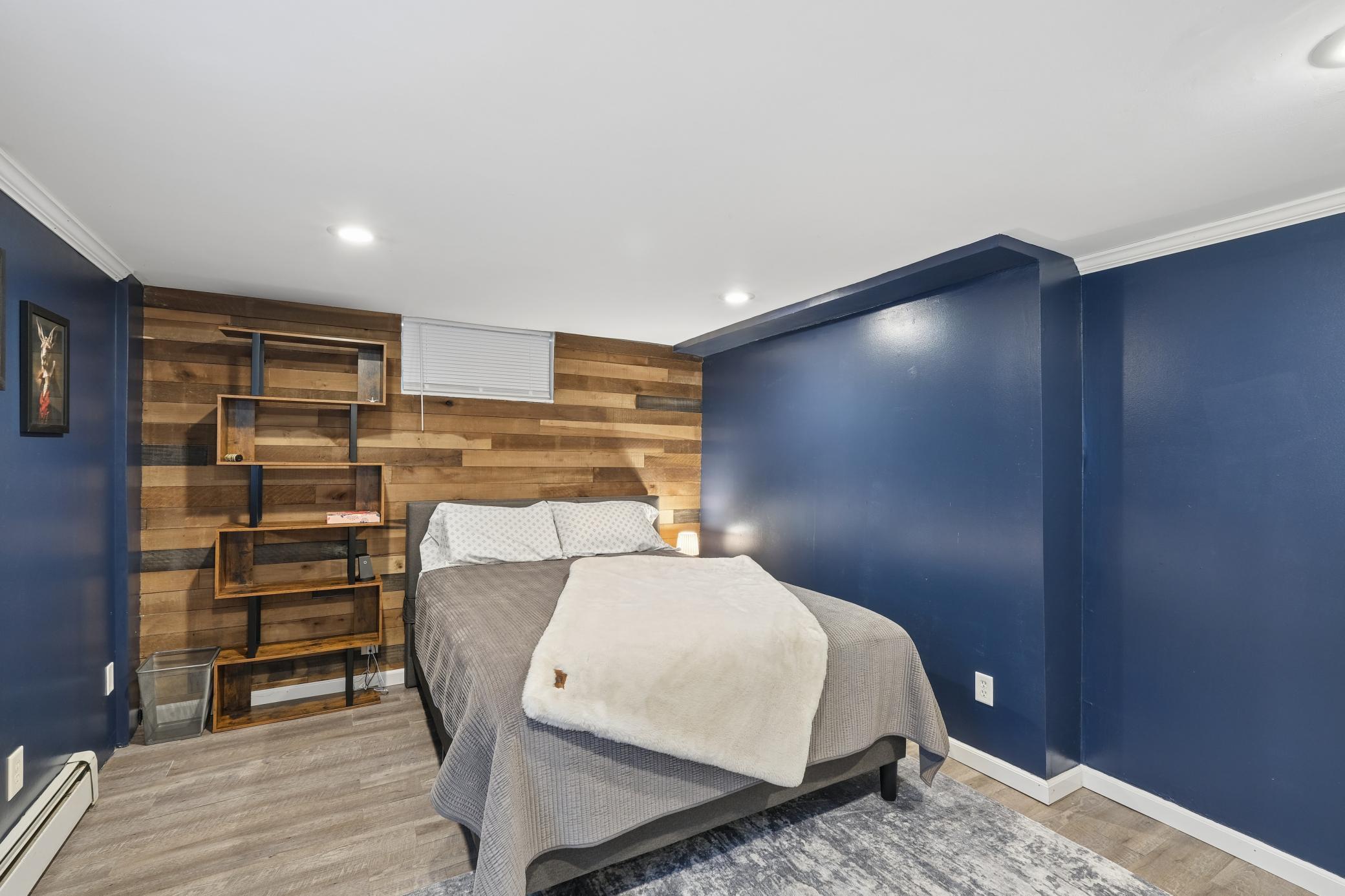 Lower BR #3 - great accent wall