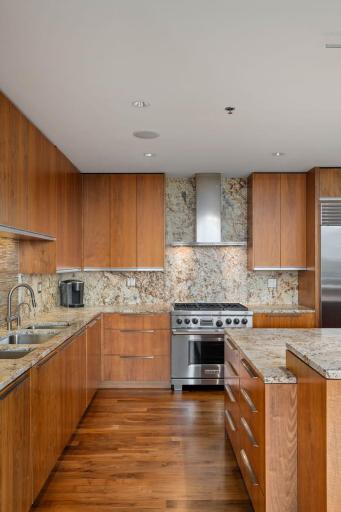 215 10th Avenue S, 910, Minneapolis, MN 55415