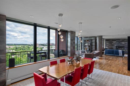 215 10th Avenue S, 910, Minneapolis, MN 55415