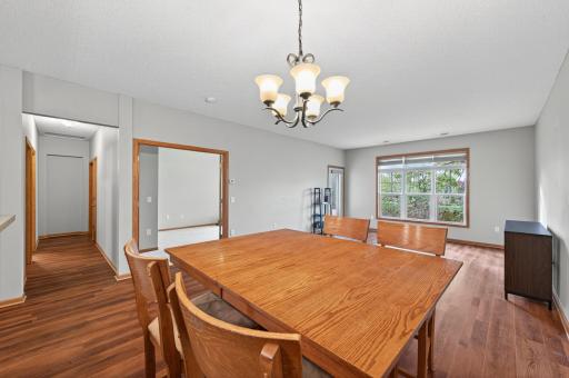 1099 Barclay Street, Saint Paul, MN 55106