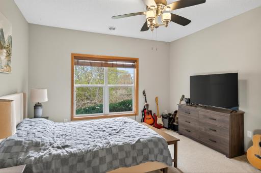 1099 Barclay Street, Saint Paul, MN 55106