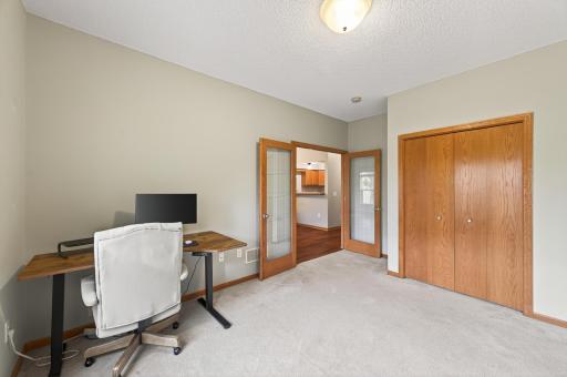 1099 Barclay Street, Saint Paul, MN 55106
