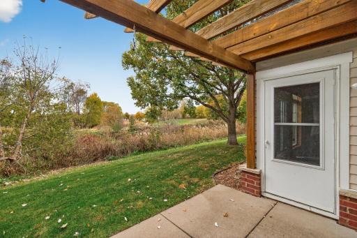 1099 Barclay Street, Saint Paul, MN 55106