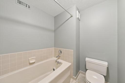 1021 Sibley Memorial Highway, 404, Mendota Heights, MN 55118