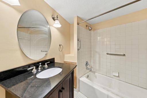 1021 Sibley Memorial Highway, 404, Mendota Heights, MN 55118