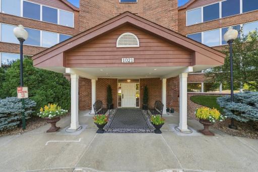 1021 Sibley Memorial Highway, 404, Mendota Heights, MN 55118