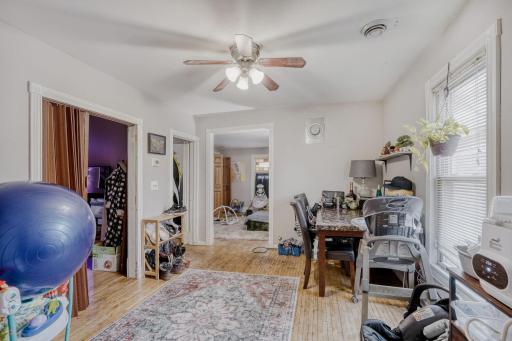 2706 15th Ave S - Web Quality - 017 - 17 Family Room.jpg