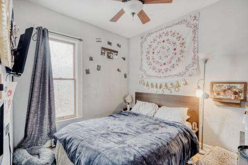 2706 15th Ave S - Web Quality - 022 - 22 Bedroom.jpg