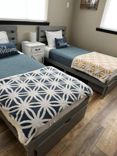 driftwood bed 3 1.jpg