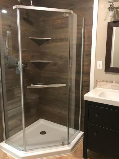 drift wood shower.jpg