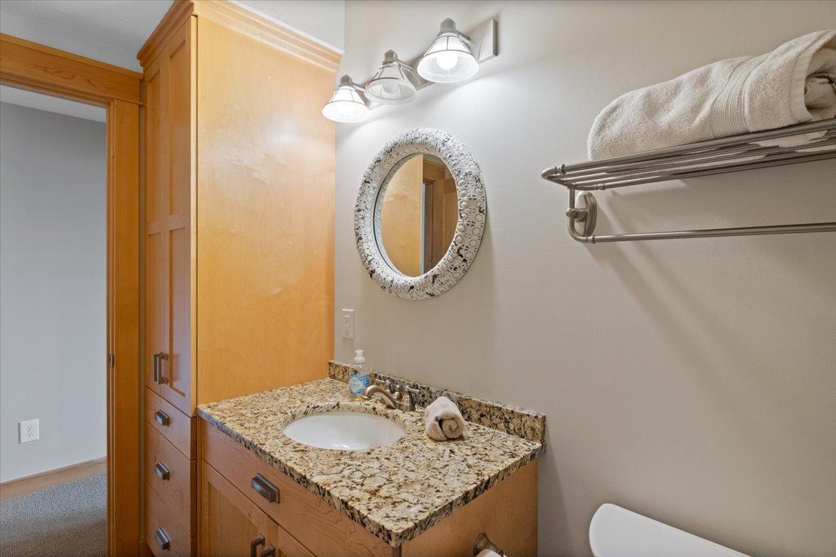 Lower Level Full Bath