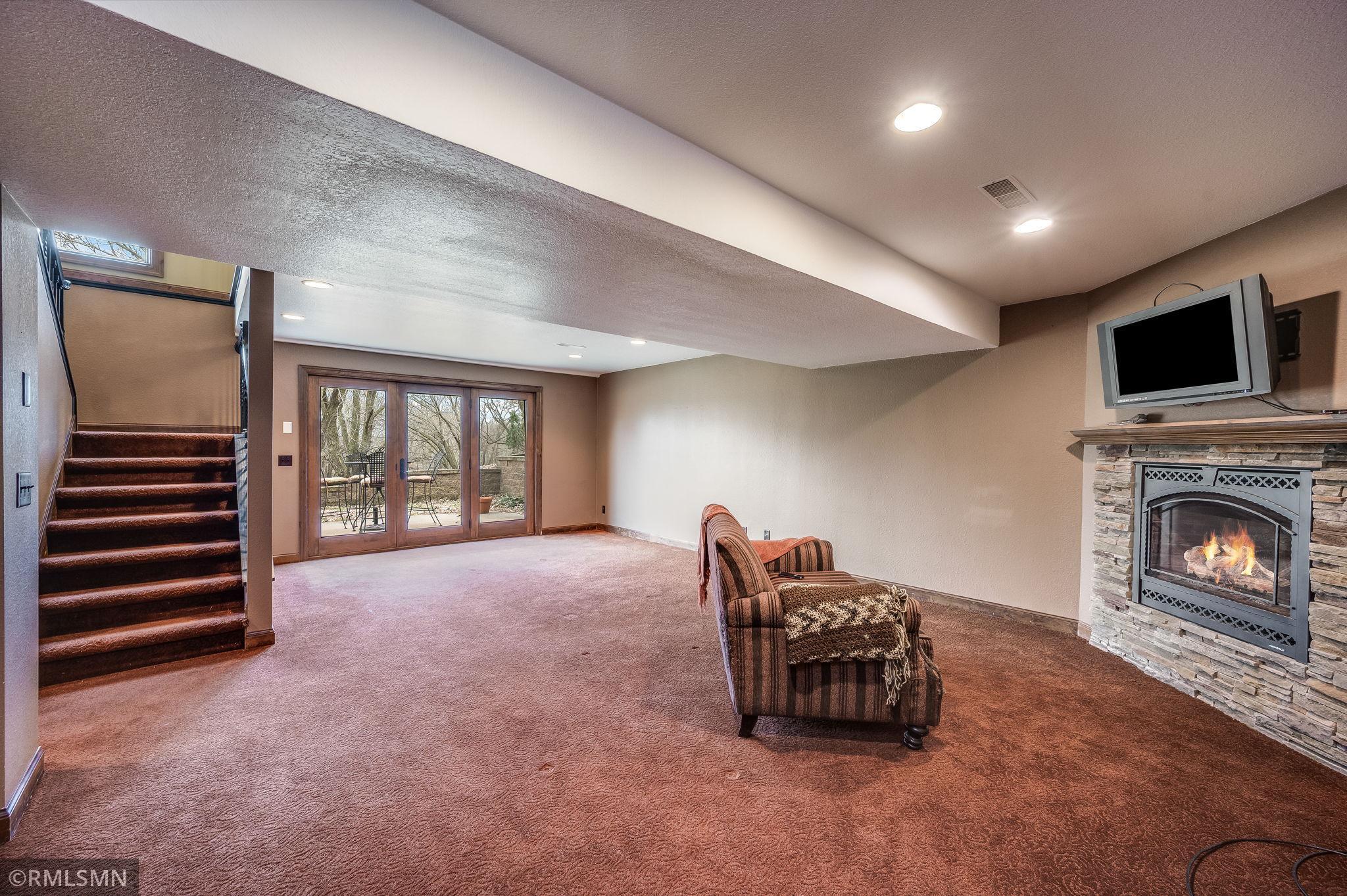 60639 211th St Eagle Lake MN-57.jpg