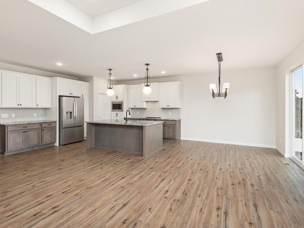 832 Forest Edge Dr Jordan MN 55352 USA-011-001-Forest Edge DrJordan11-MLS_Size.jpg