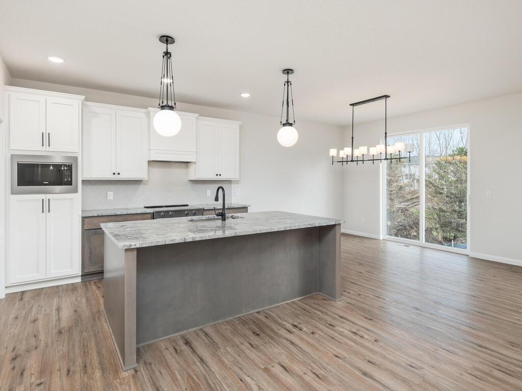 832 Forest Edge Dr Jordan MN