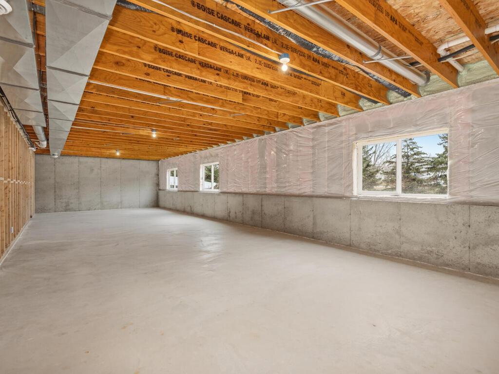 832 Forest Edge Dr Jordan MN