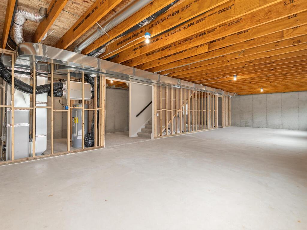 832 Forest Edge Dr Jordan MN