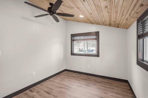 27843 Lakelawn Drive, Lindstrom, MN 55045