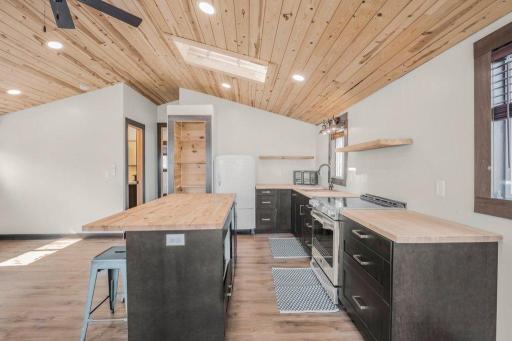 27843 Lakelawn Drive, Lindstrom, MN 55045
