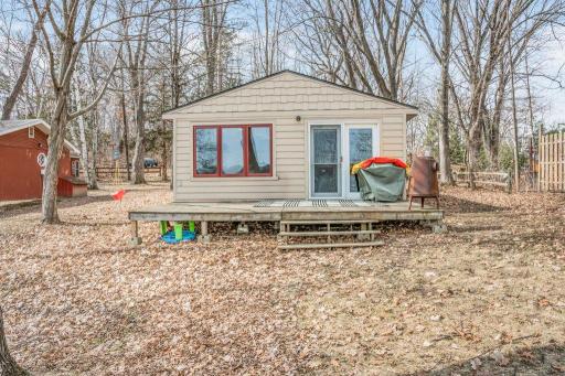 27843 Lakelawn Drive, Lindstrom, MN 55045