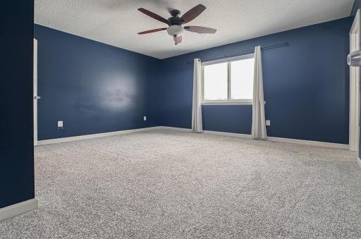 301 13th Street NE, Milaca, MN 56353