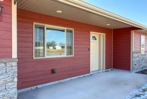 301 13th Street NE, Milaca, MN 56353